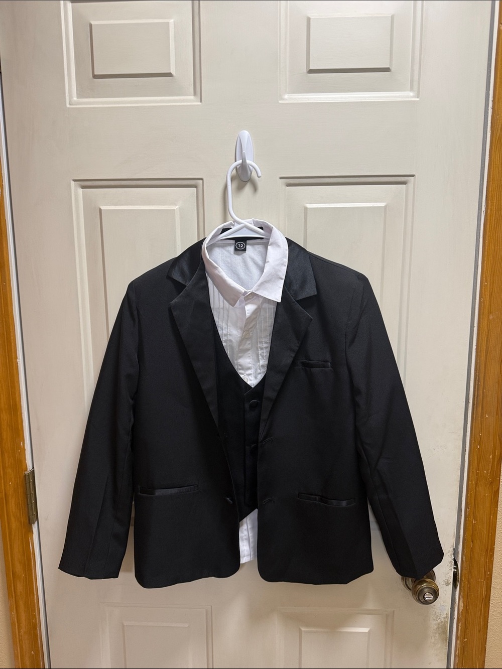 Boys Black N Bianco Black Three-Piece Suit Jacket with Vest and White Shirt sz12